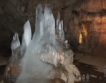 Обновяват пещера „Леденика”