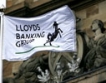 Lloyds с нови планове за токсичните активи