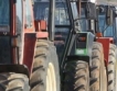 Гърция вдига данъци, фермери блокират пътища