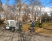 Е-камиончета чистят Борисовата градина 